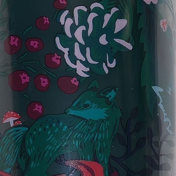- 2022  Starbucks Tumbler Green "Enchanted Forest"with Flower Straw Topper - Picture 3 of 16